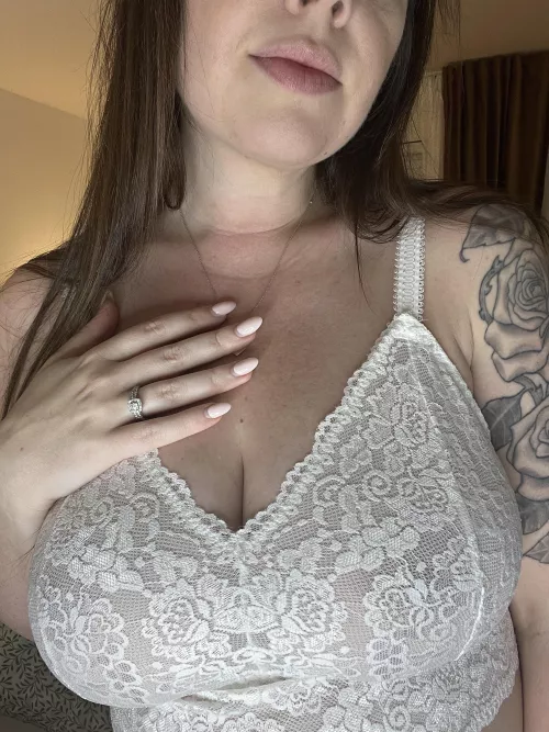 Missing my pink nails! by avajadeanderson