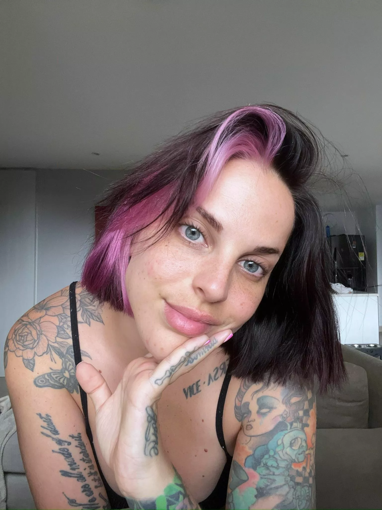 my hair looks pretty cute, doesn't it posted by ottaviia