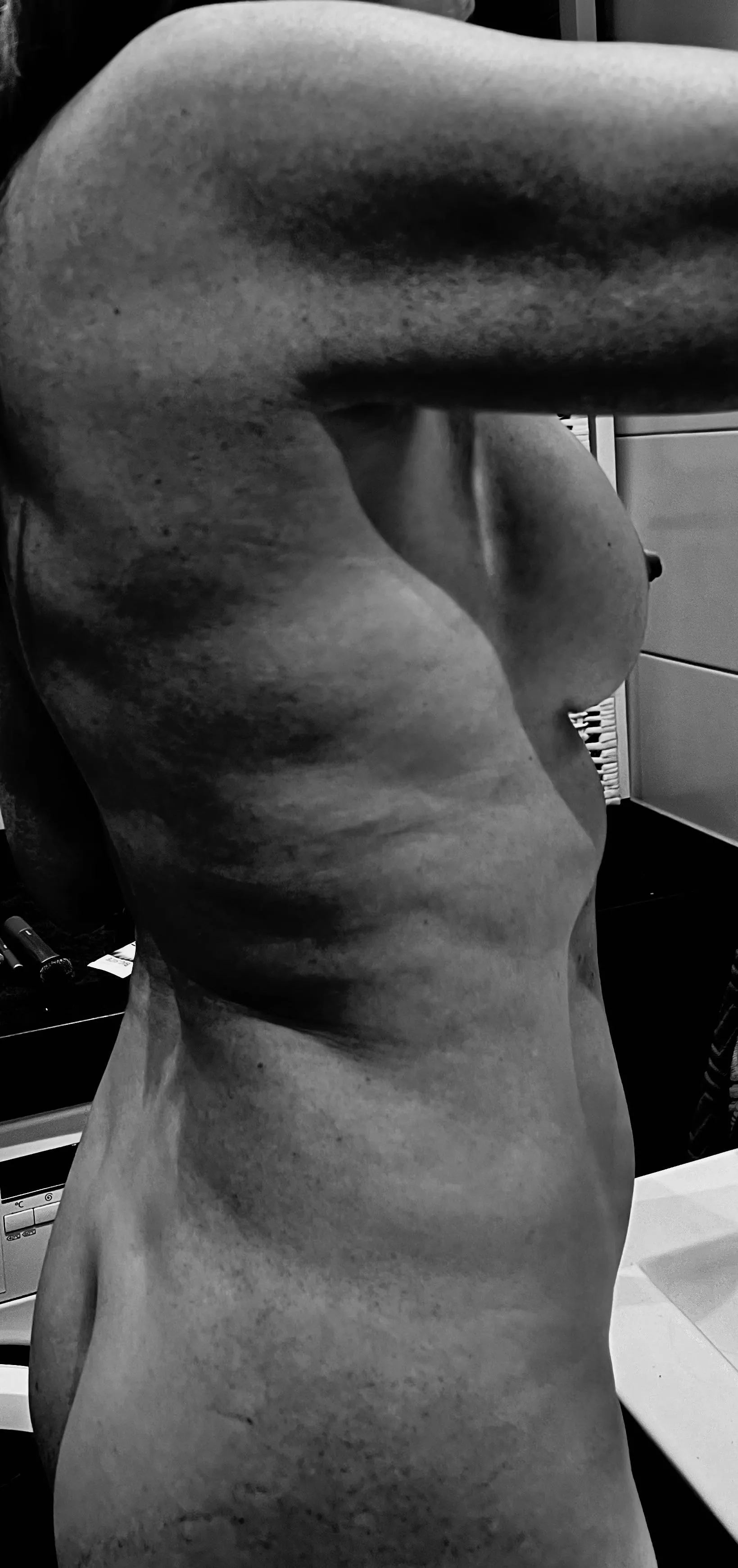 My sideboob posted by No_Establishment5045