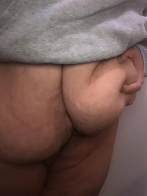 Perfect for gripping on to 😚 by Aromatic-Good-2159