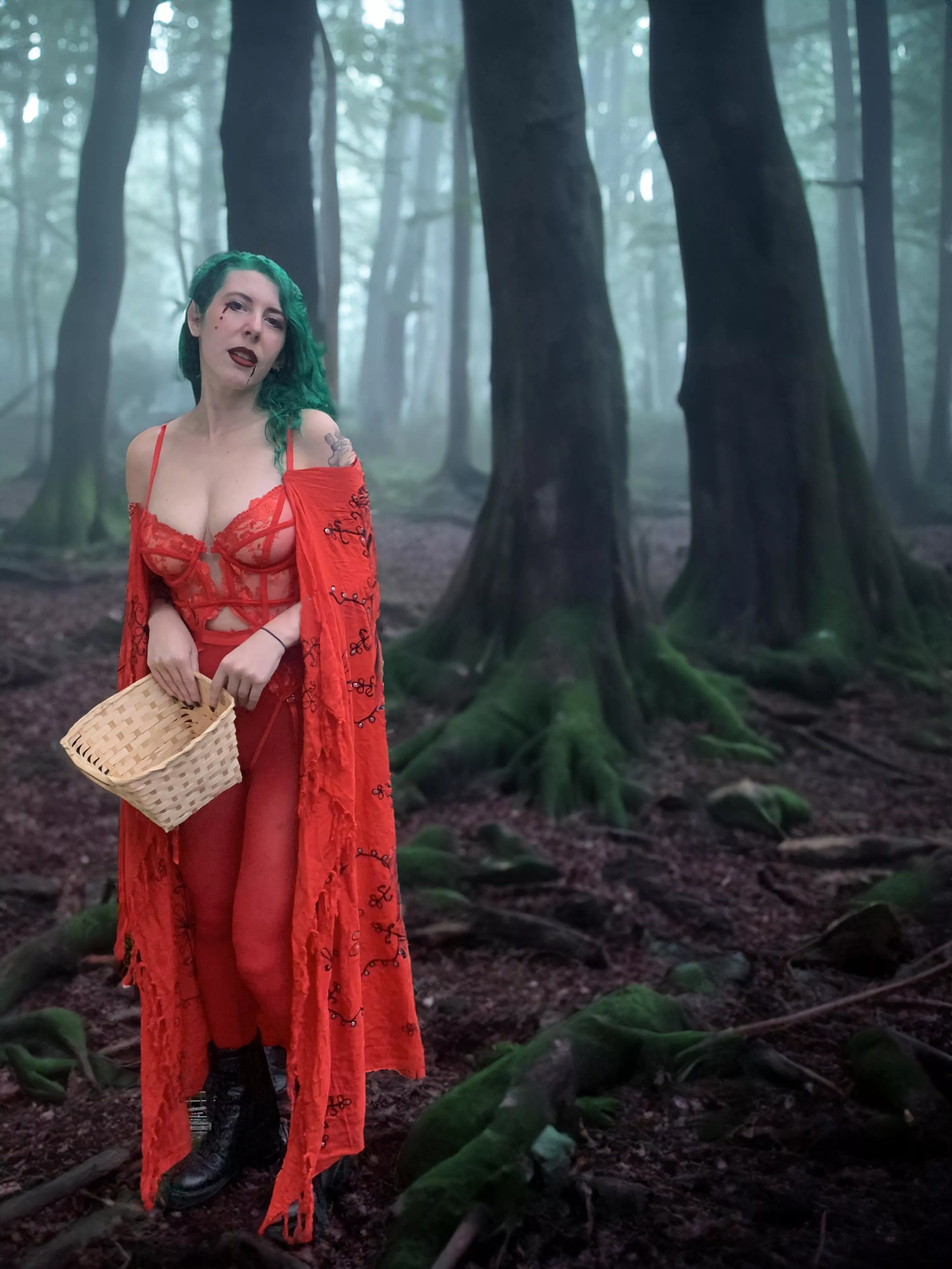 Red Riding Hood lingerie posted by sirenskiss3