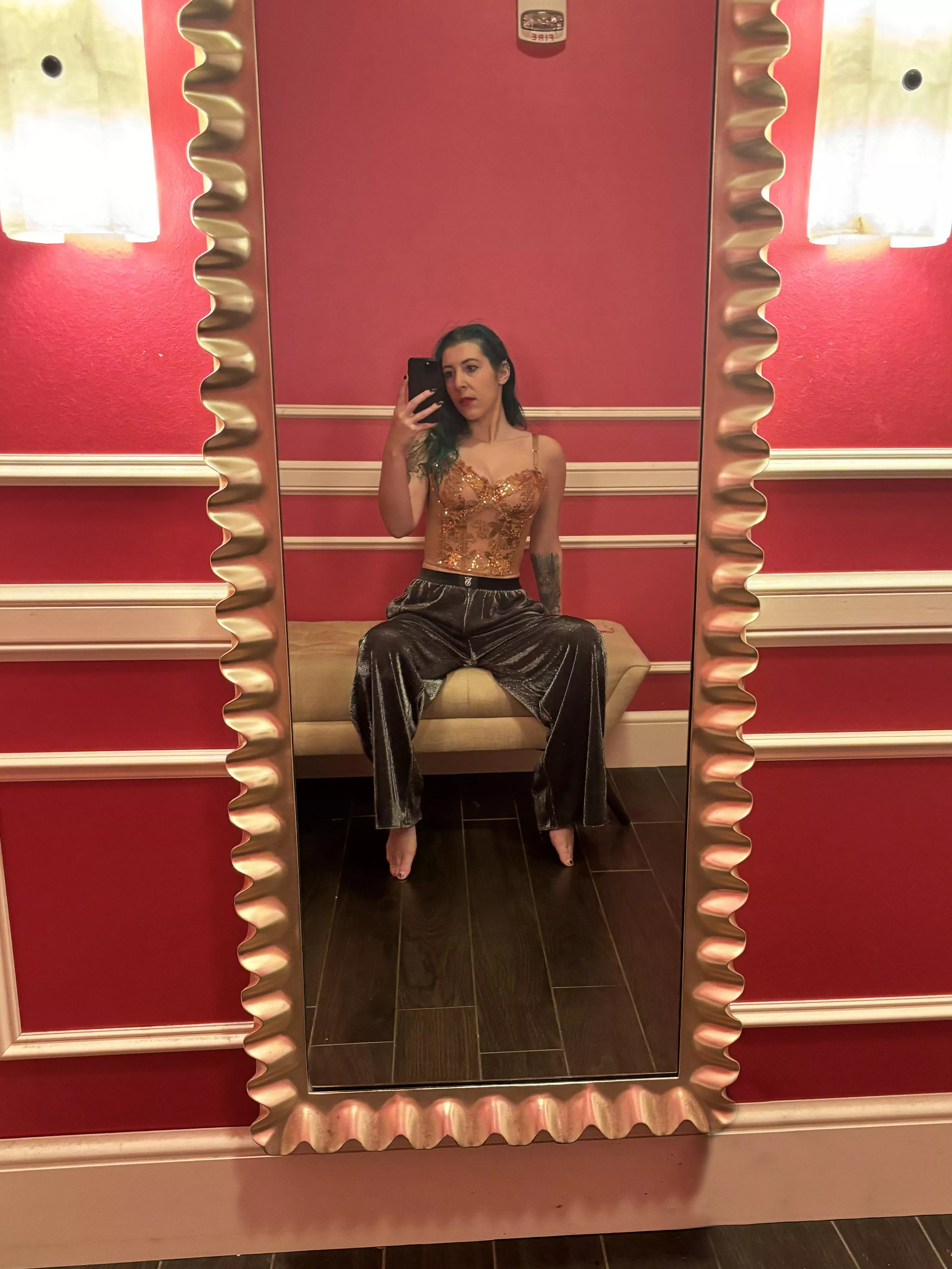 Sexy gold corset posted by sirenskiss3