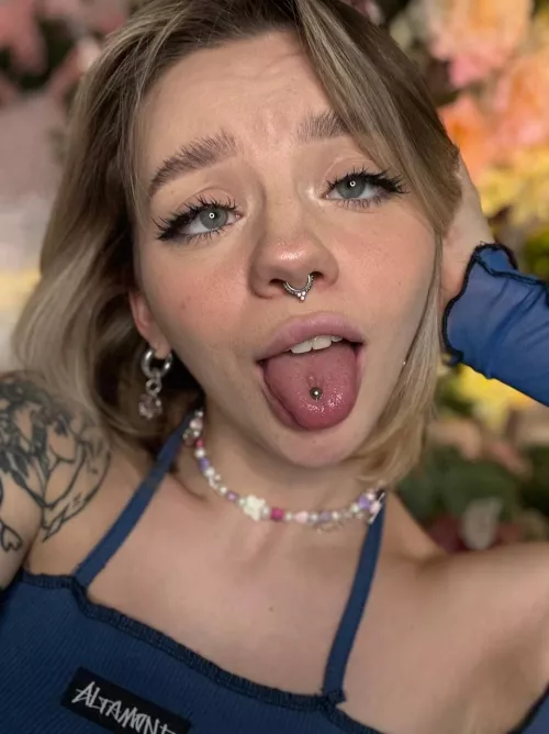 this ahegao makes you pretty damn hard, doesn't it by rhinalwessex96