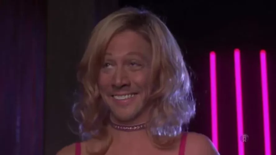 This scene from The Hot Chick was legendary by Intelligent_Lead_785