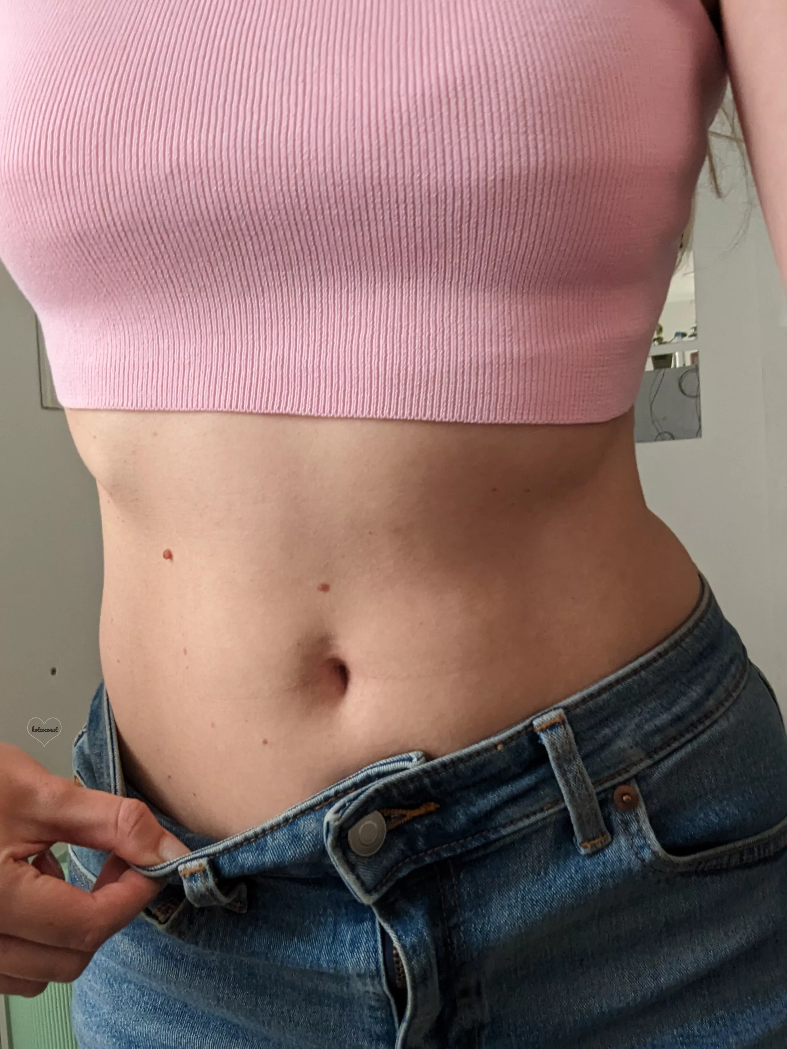 Tops reveal best parts 😍 posted by Hothotcoconut