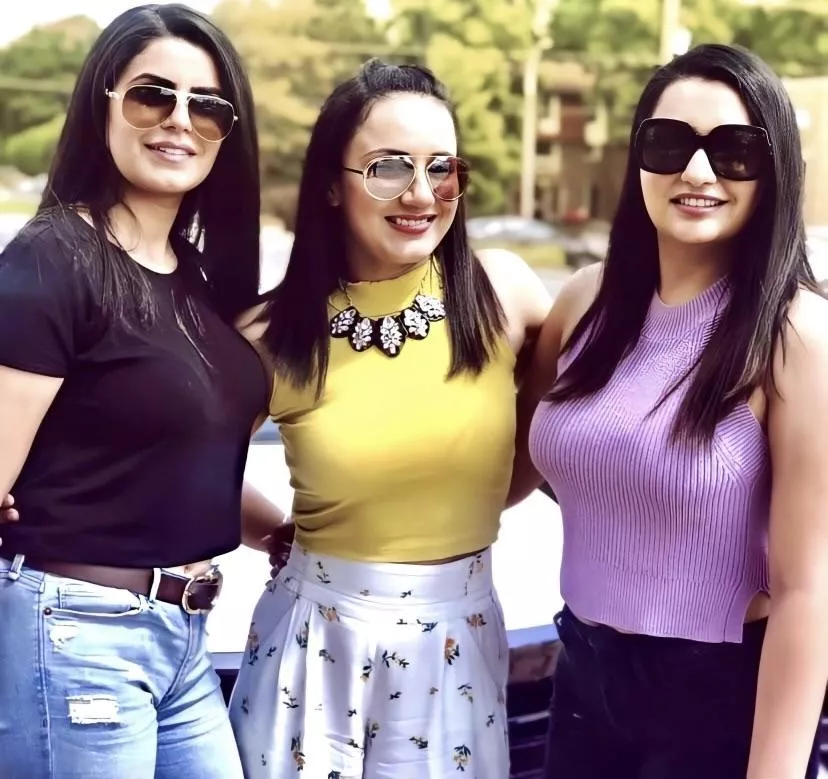 Which brown girl you taking to your room tonight? [3] posted by Last_Beautiful_6633