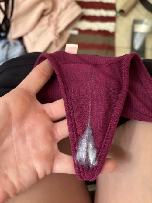 Absolutely drenched! Such a tough workout today! This is 12 hours in 🤤 by thehappy_soles