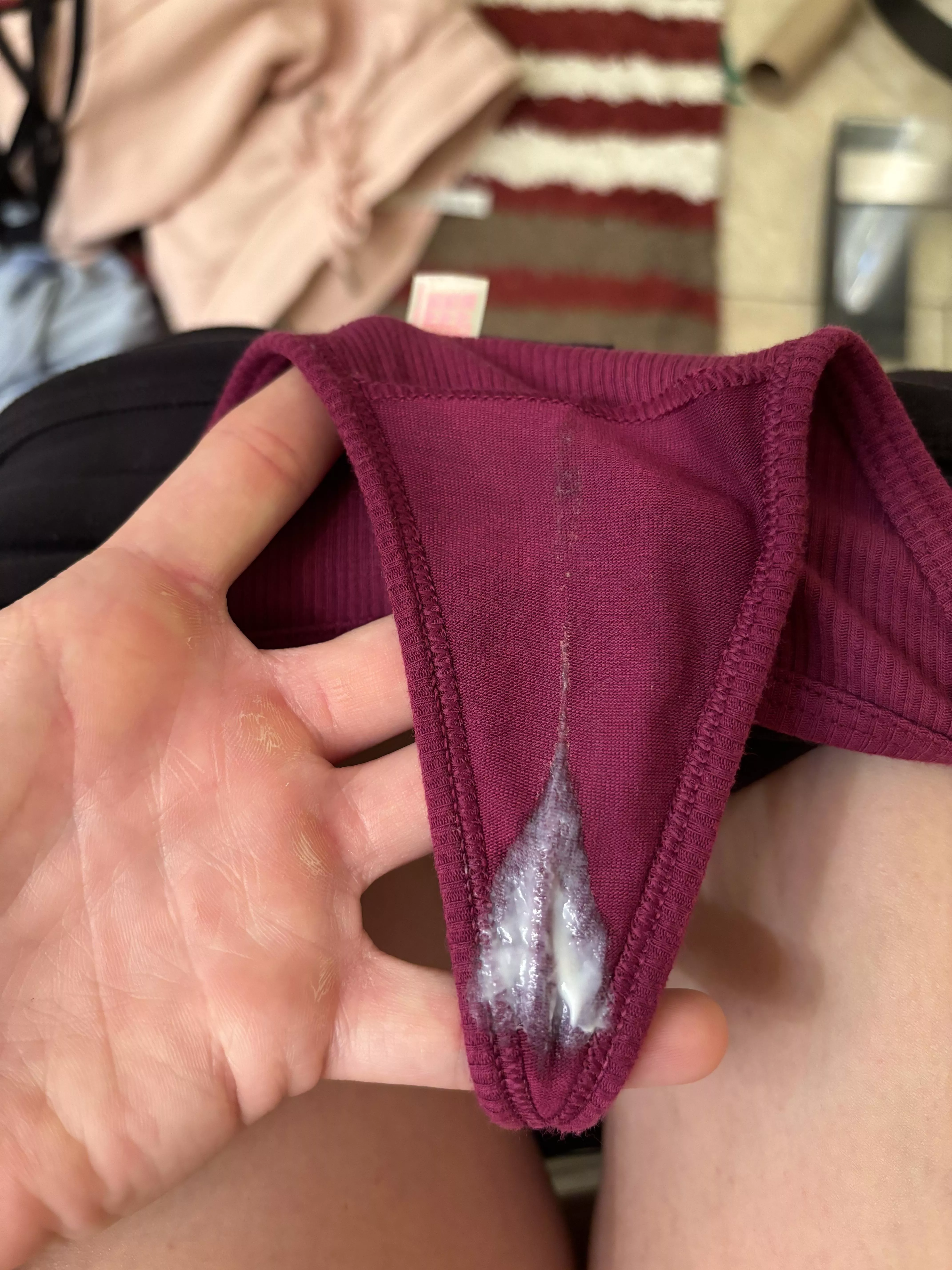 Absolutely drenched! Such a tough workout today! This is 12 hours in 🤤 posted by thehappy_soles