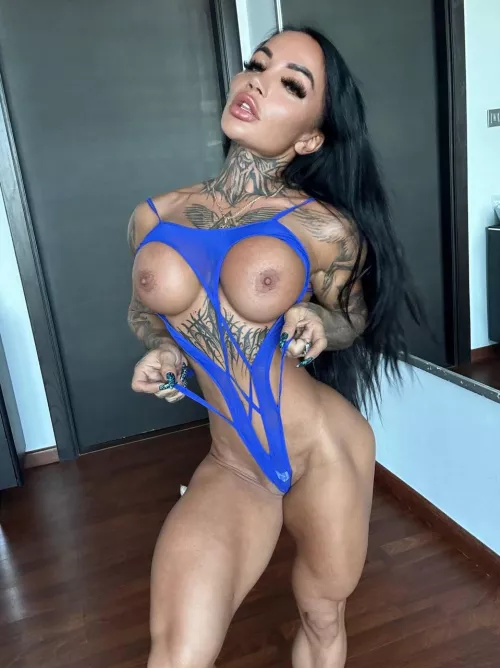 Am I the perfect hard body by coedolsz