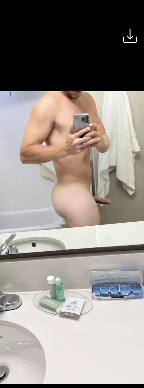 Any muscle mommies like athletes? by throwaway_2_814