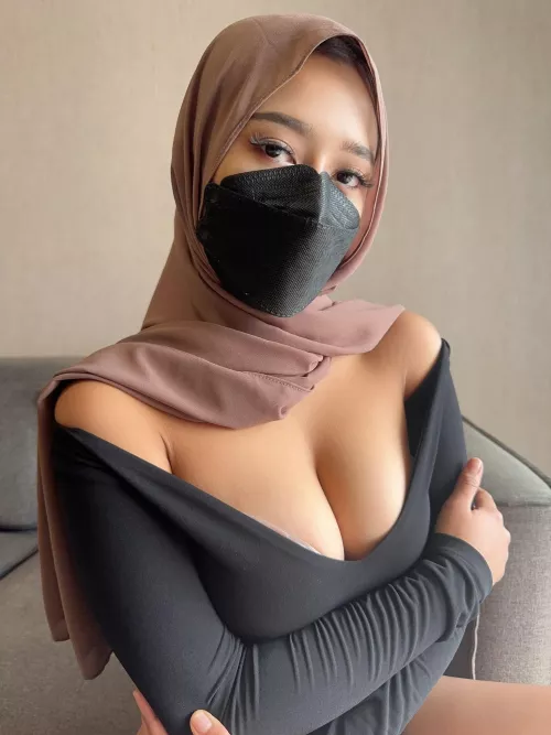 Can I go on a date with you wearing this? by ZoraCovert