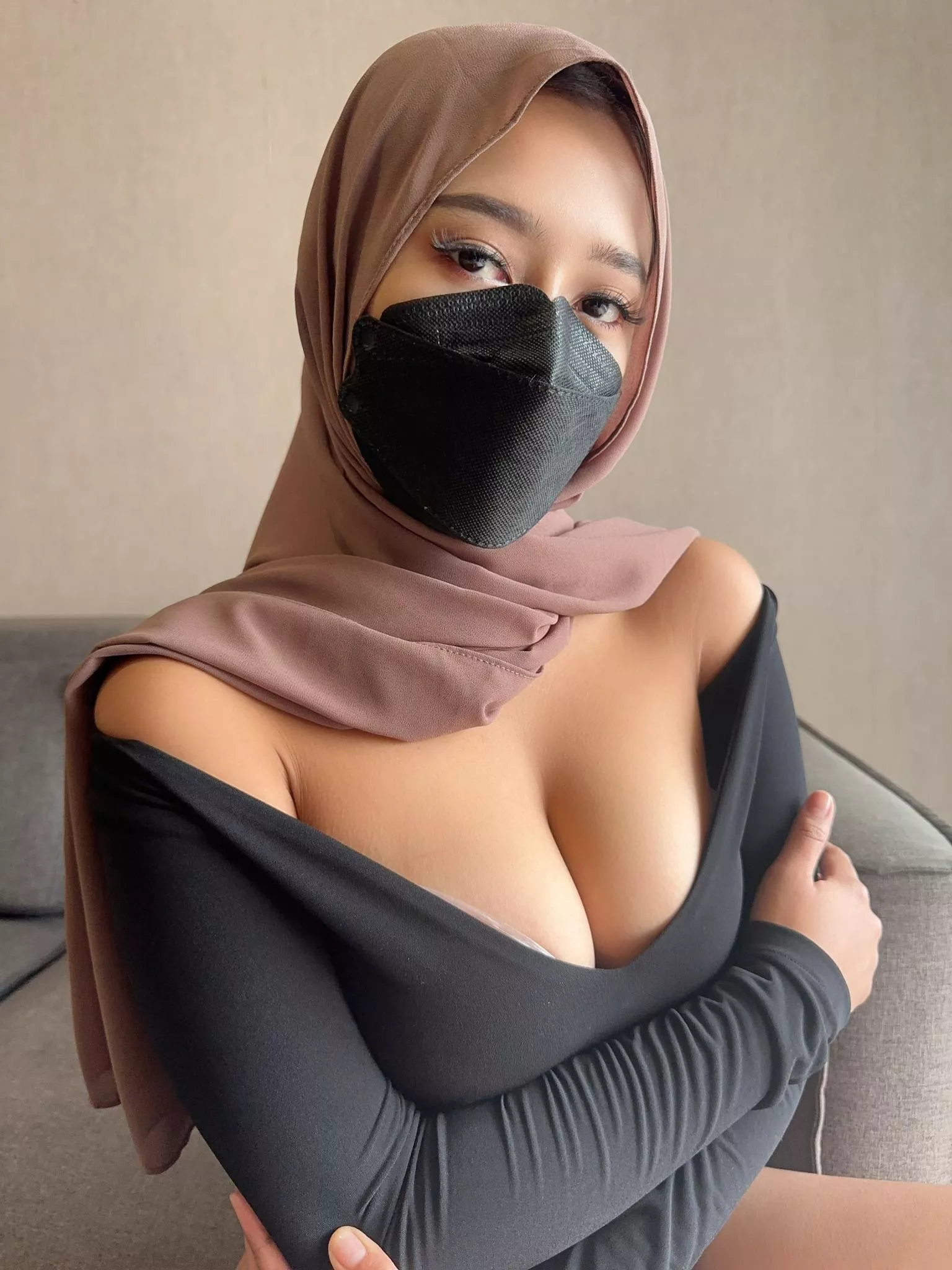 Can I go on a date with you wearing this? posted by ZoraCovert