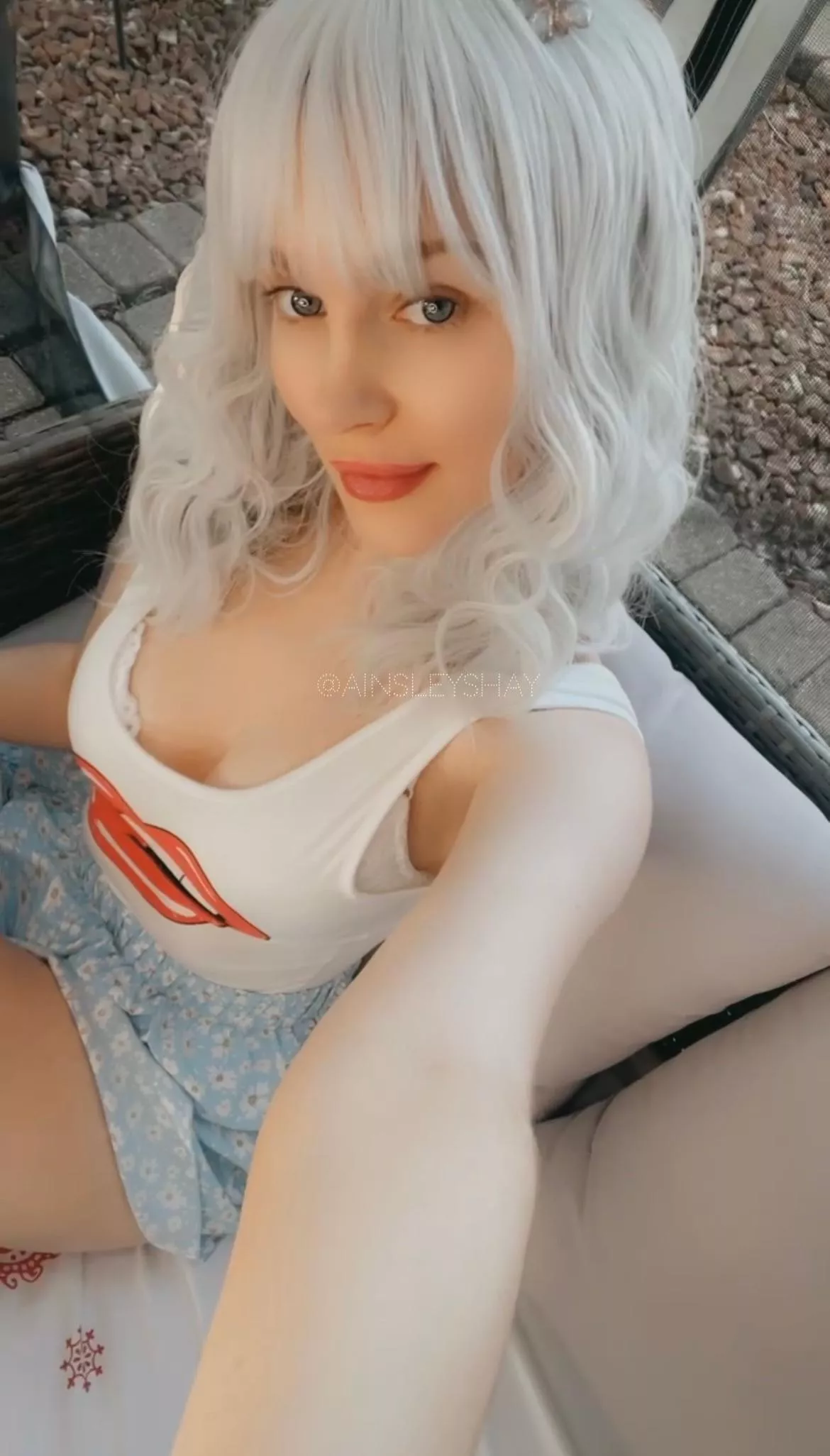 🧁 Friday Vibes 🧁 posted by AinsleyShayFlorida