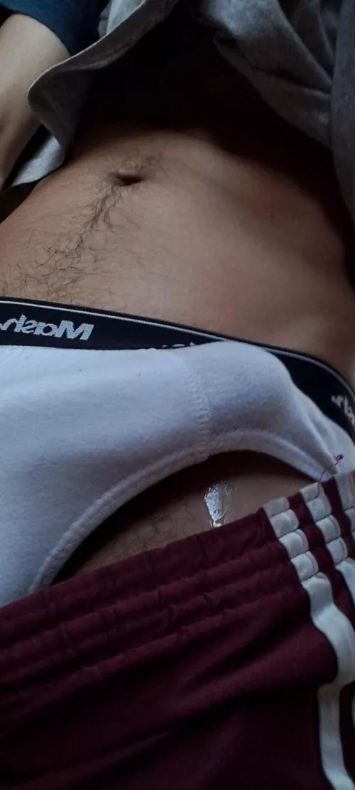 Hard to contain by fuzzydream_hc