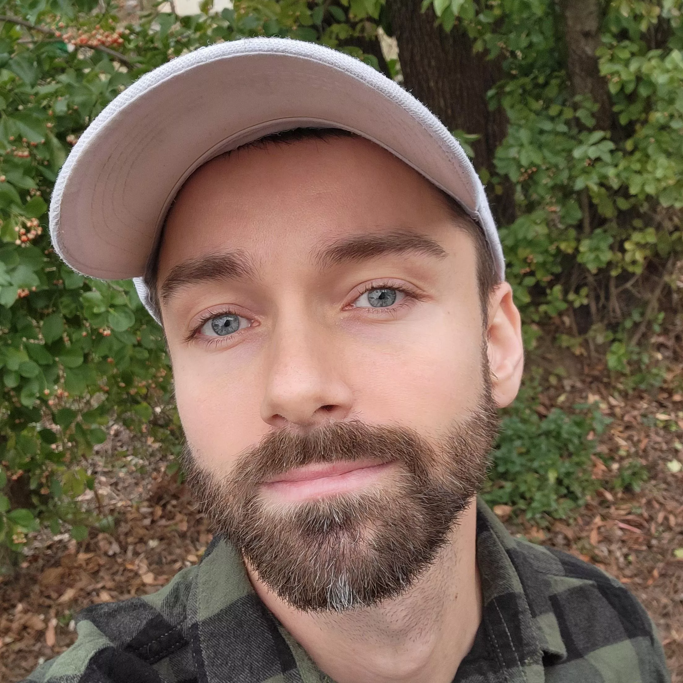 hi! 👋 kentucky man here posted by XyonSkye