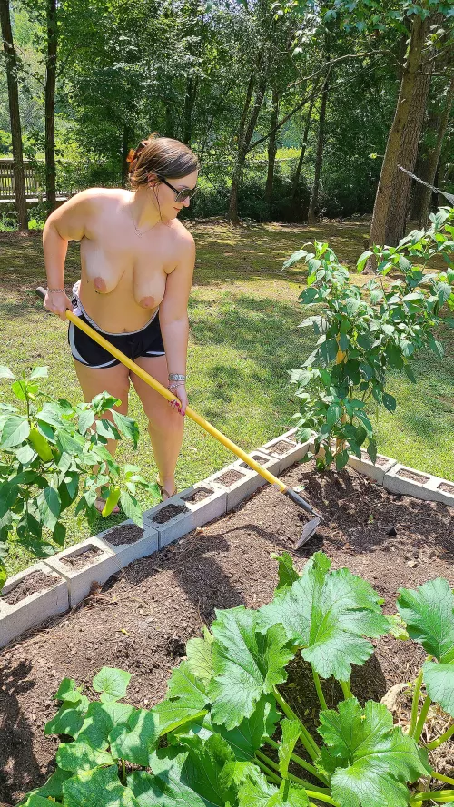 Hoes work hard by NaughtyNurseRoxanne