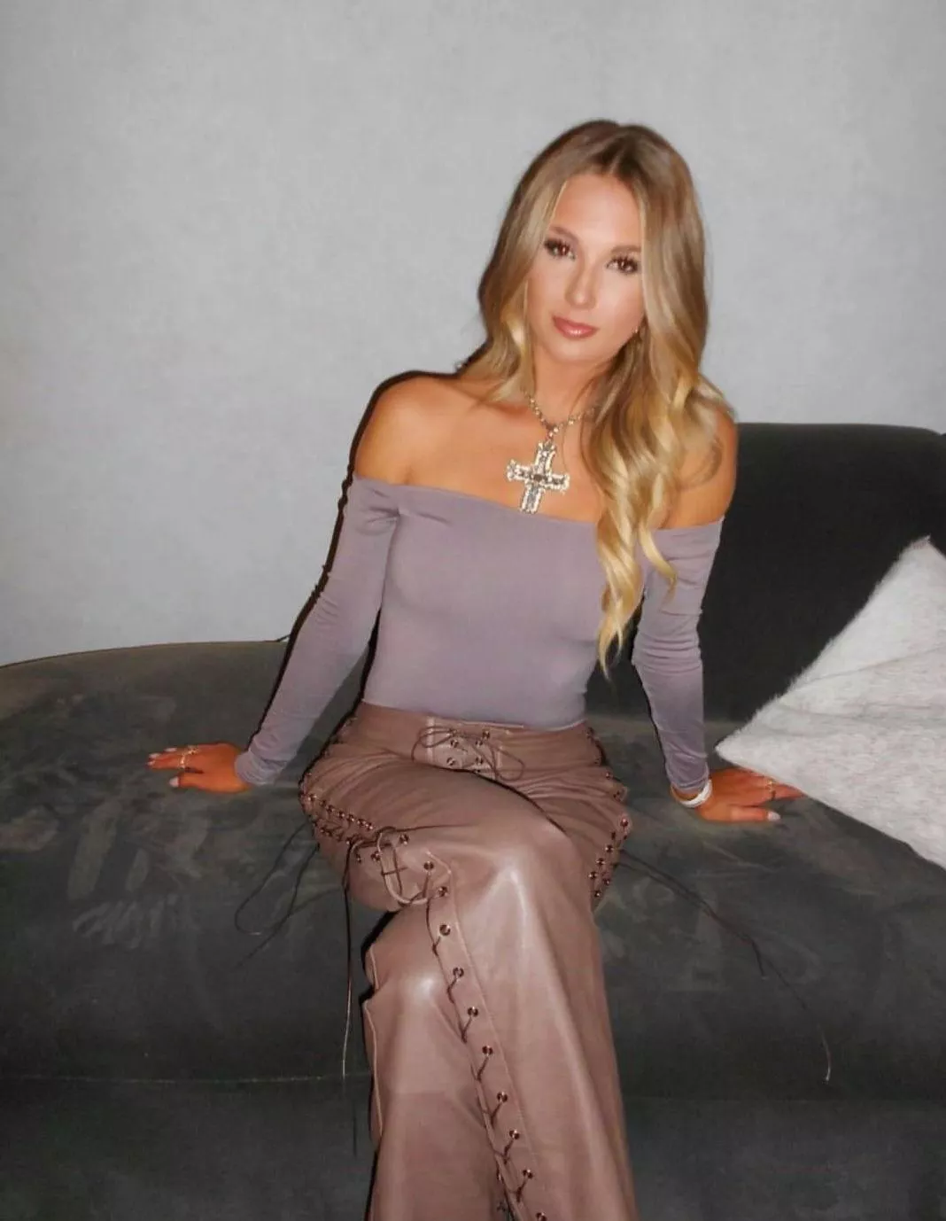 Hot christian posted by howiemunson254