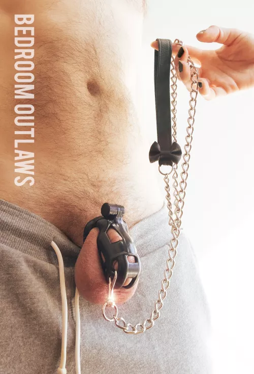 I'll keep you on a tight leash and in a tight cage 🖤 by bedroomoutlaws