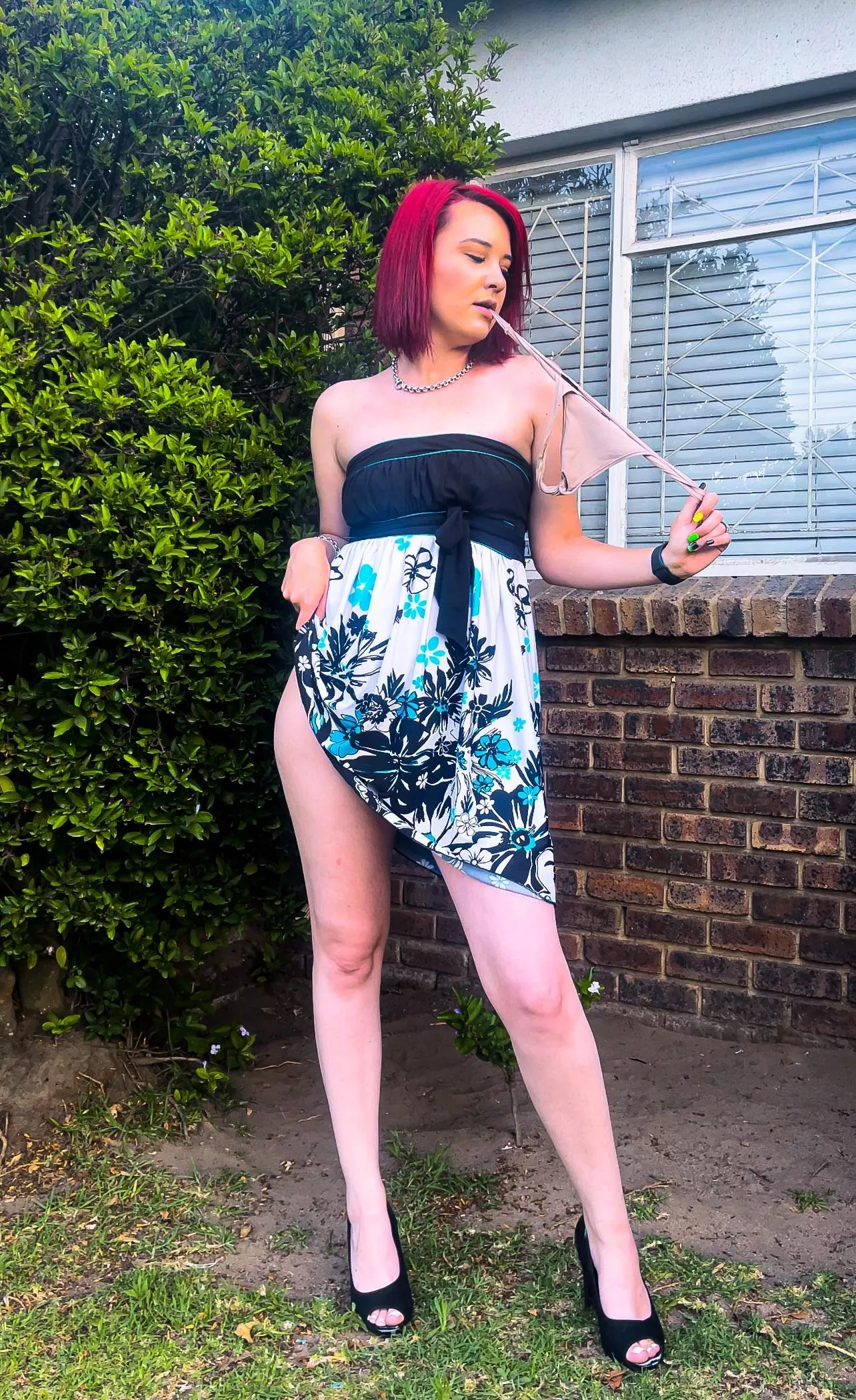 It’s sooo hot outside I couldn’t help myself 😈☀️ posted by x0x_Pixi_x0x