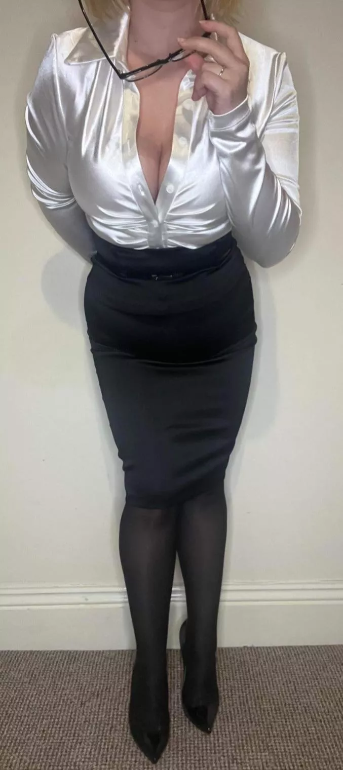 Just coming to ask if you have a pen I can borrow? 😉😋😈 posted by anonydoph