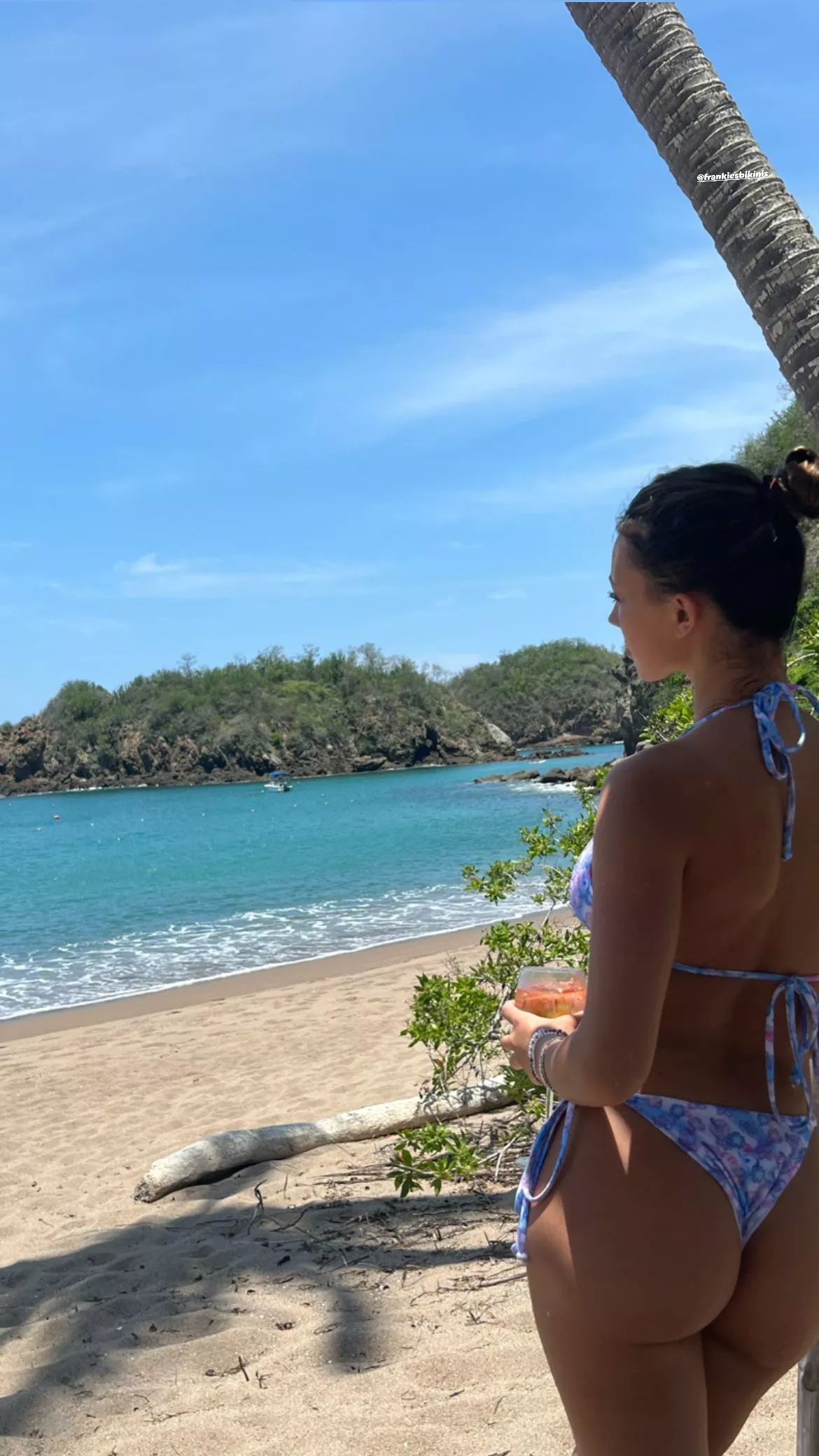 Katarina Deme posted by redditaintlit