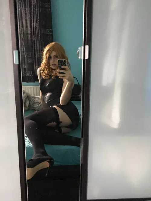 Me with my 6 inch heels by SophieTamanthaHart