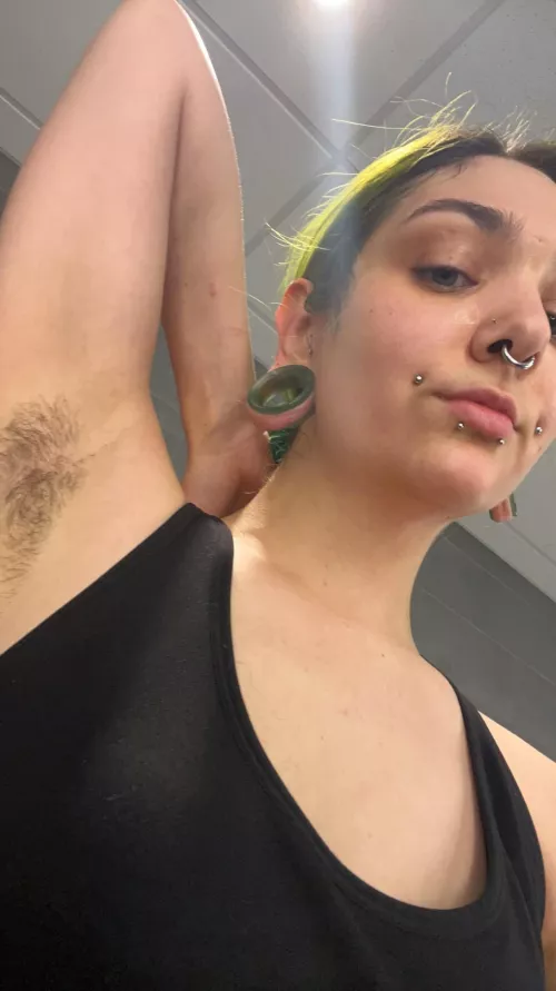 My hairy pits got a nice long sweat bath at the gym! by justsmokeandsleep