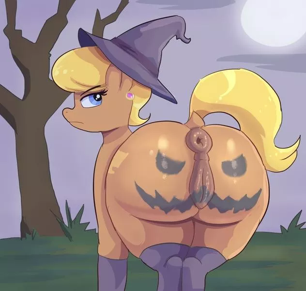 spooky booty posted by me1234009