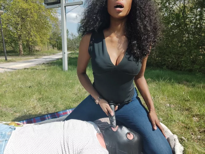 Wanna go picnic with me? by chocolateboxcrasher