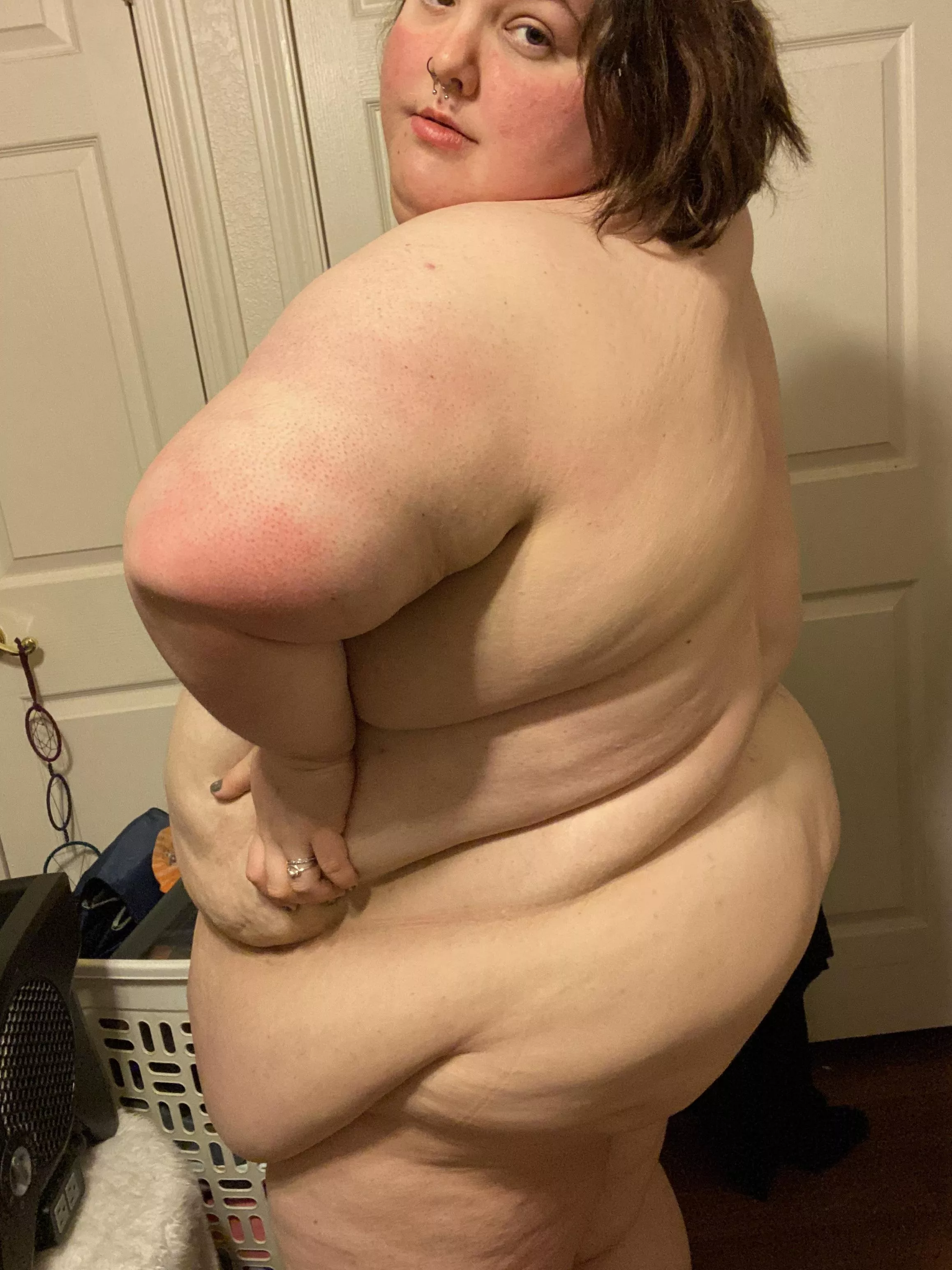 Was feeling cute the other night posted by Sillykbell