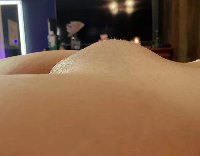 Would you date a girl with a mound like mine by Super-Sensei-1000