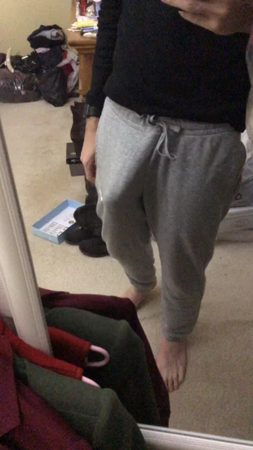 23M am i bigger than you/your bf? by hungandcocky