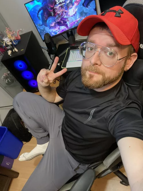 Anyone playing League tonight? (NA) by 158bees