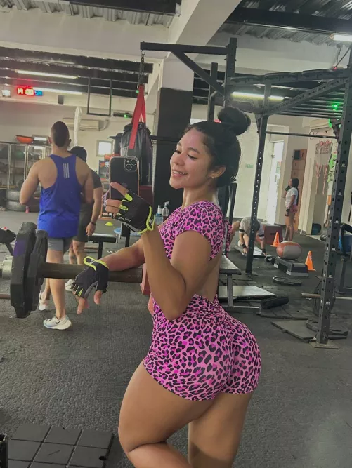 Can someone explain to me why every guy stares at me by maggiefrisch