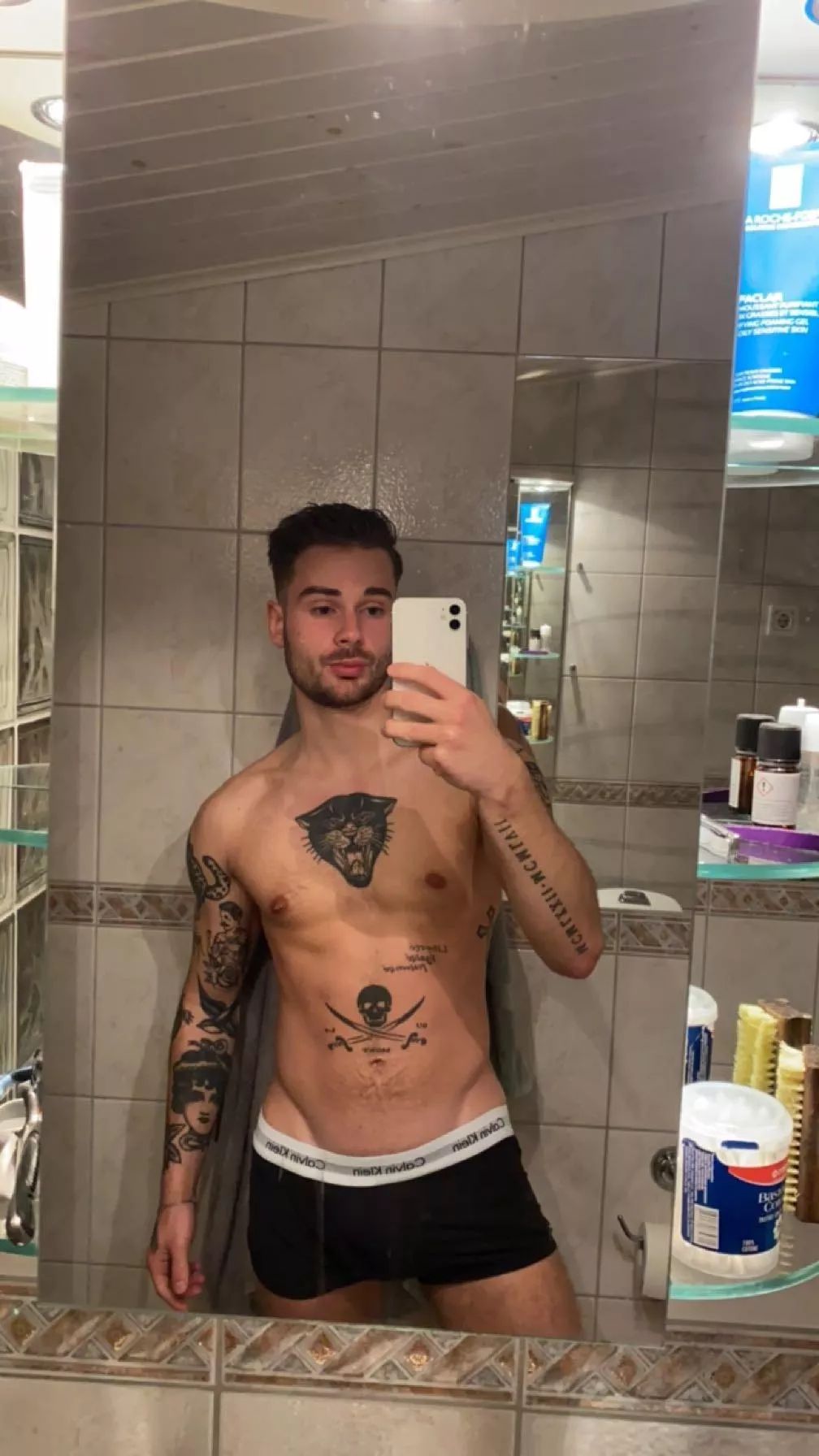 Do i turn you on? posted by onlygioxx