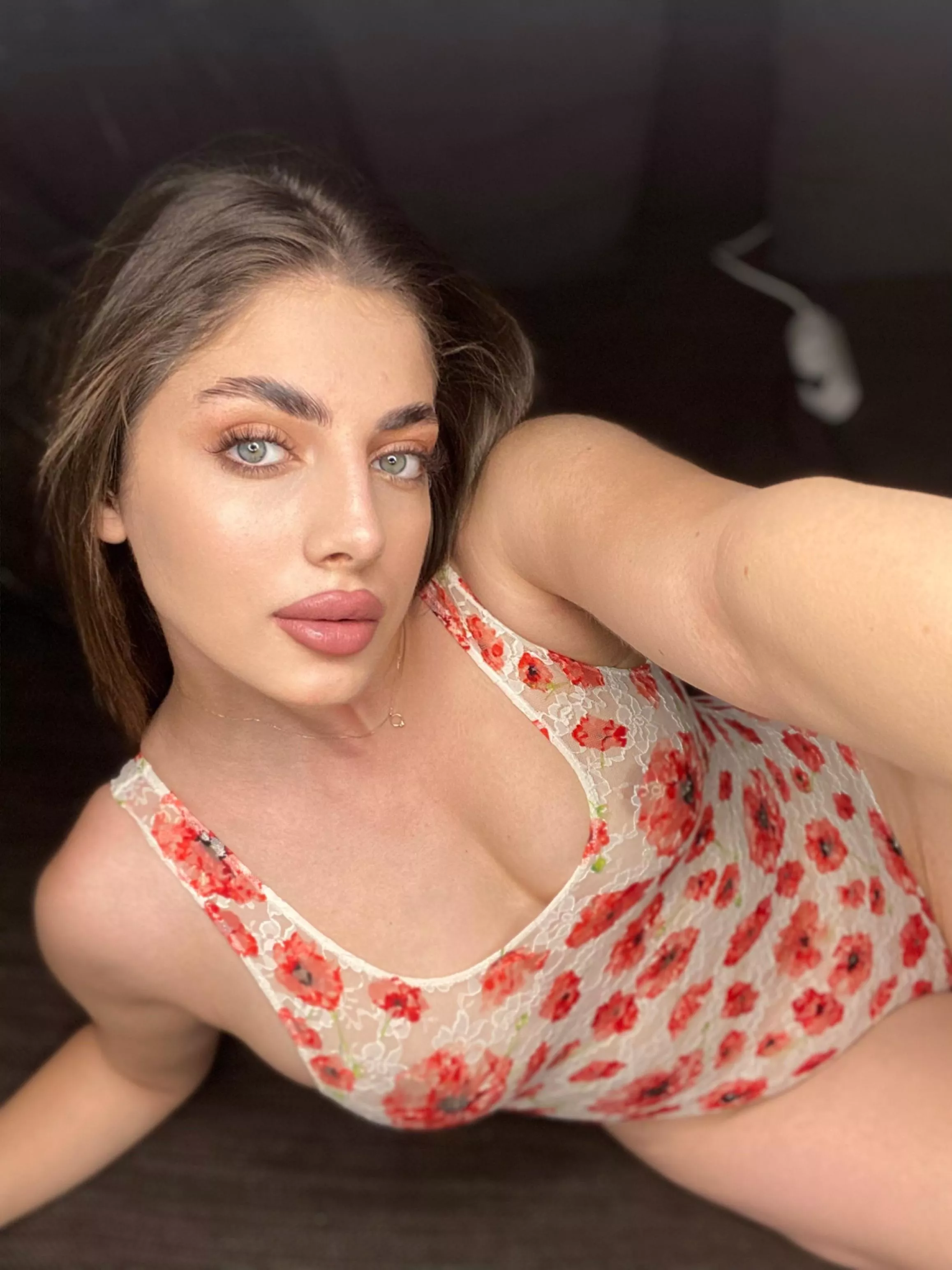 Does this bikini look sexy on me? posted by ogulinuun