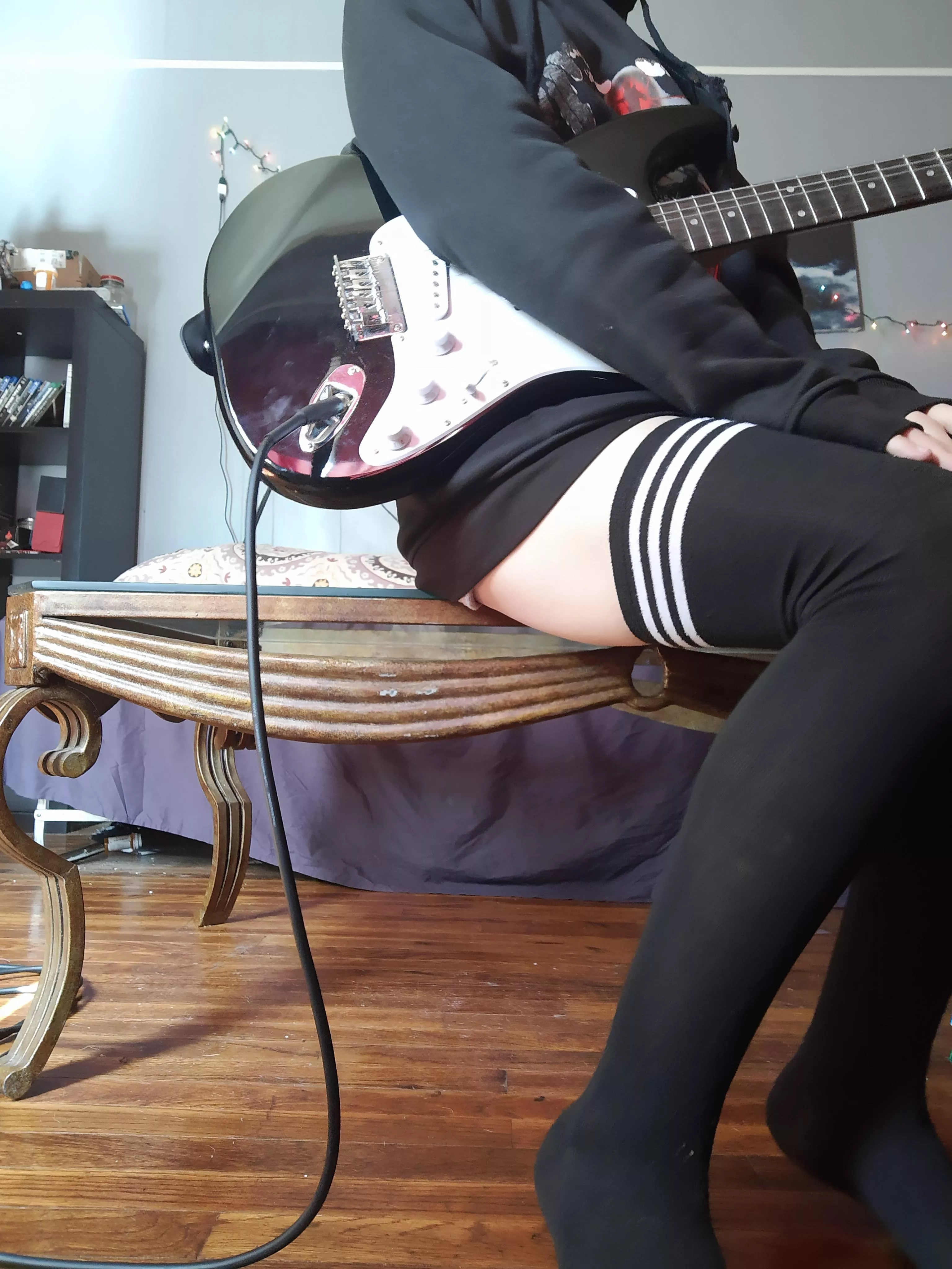 Fel cute while practicing today 🥰 posted by reeer1364