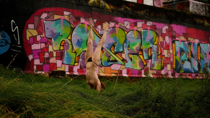 Handstand Pose 💥💪🤩 by Elke_Nakedyoga