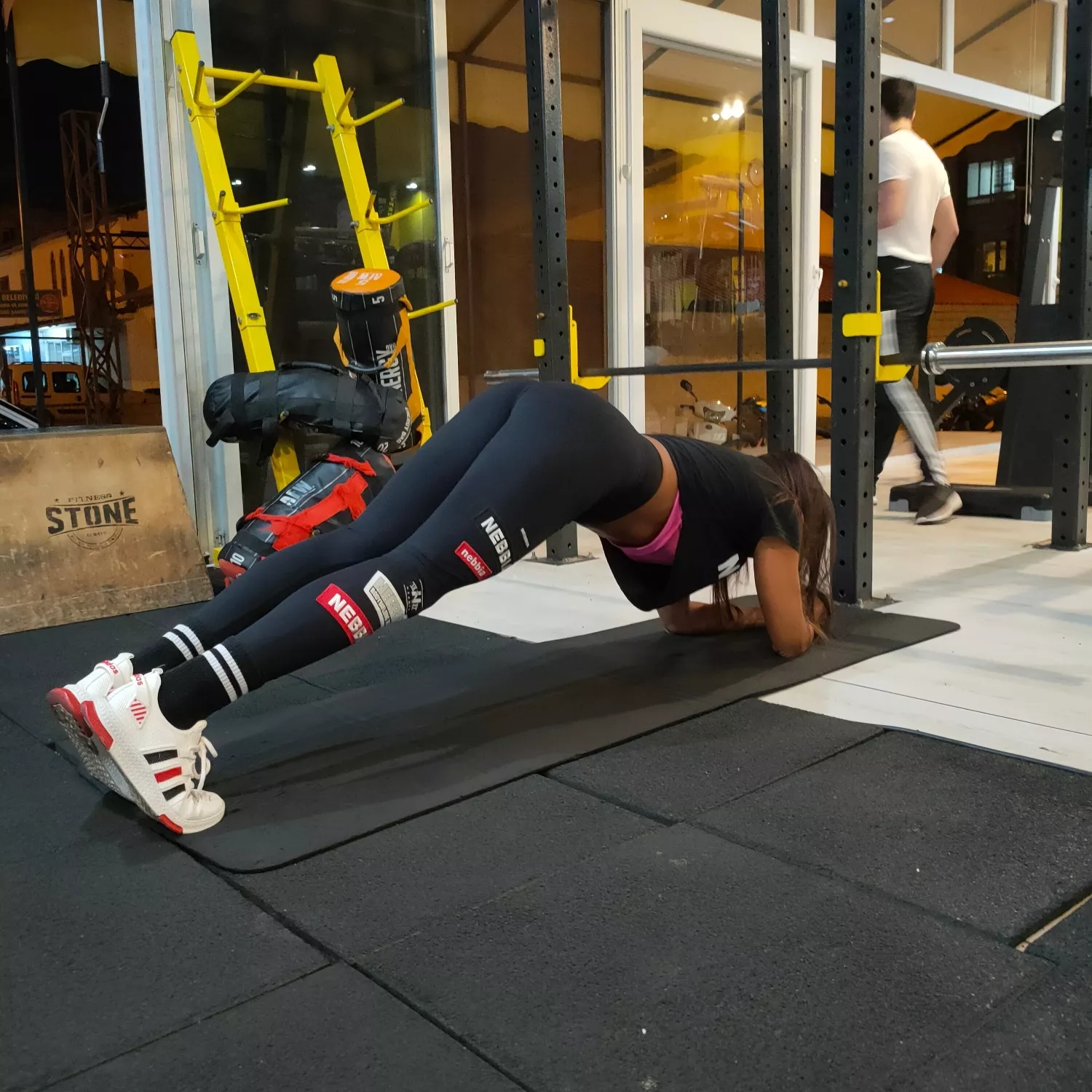 How long can you hold the bar for? posted by fionawonky