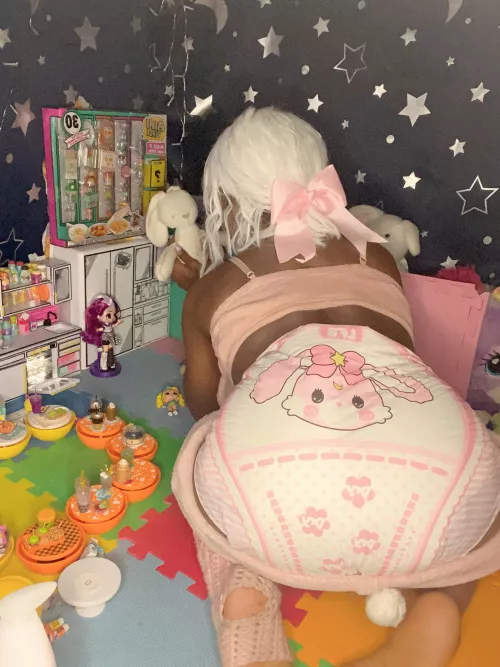 I can’t find my ither leg warmer thingie.. by Spacekanoodle333