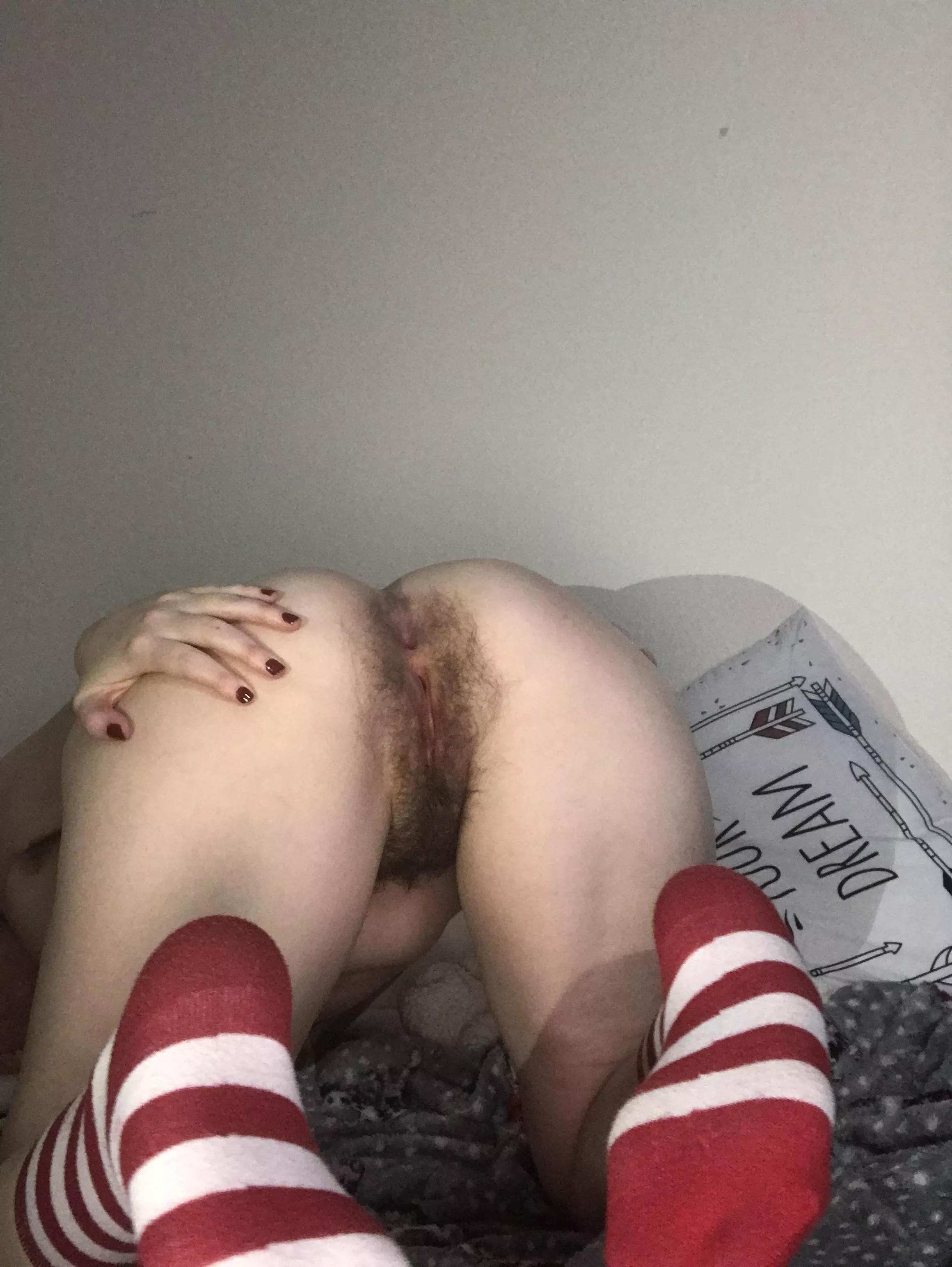 I’m 19yrs old and never shave ;p posted by DaisyLeonXXX