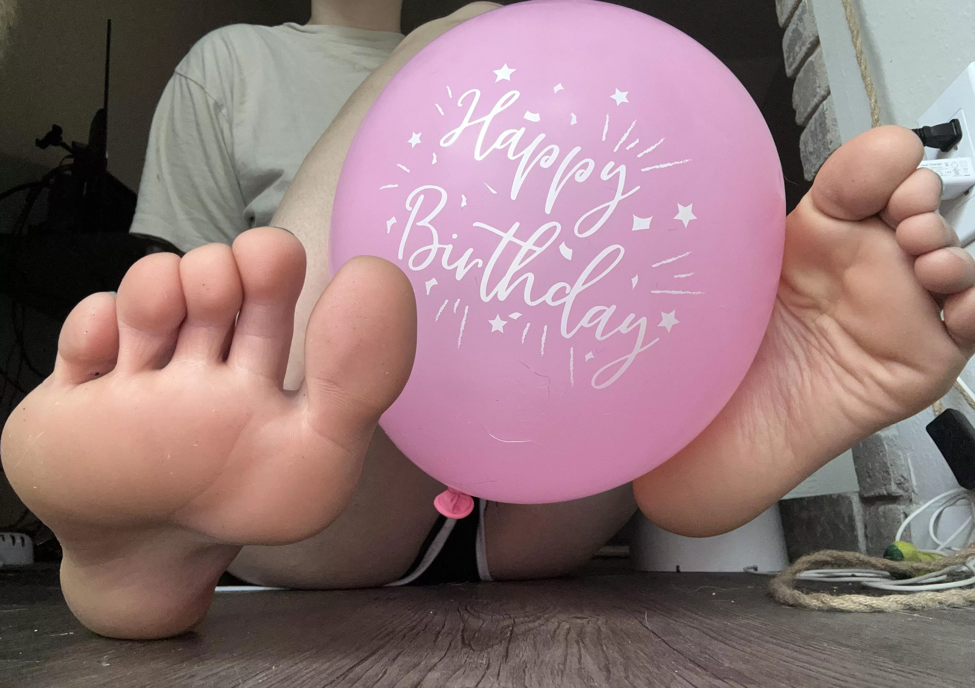 It’s my birthday 🎉 posted by selenasnow00