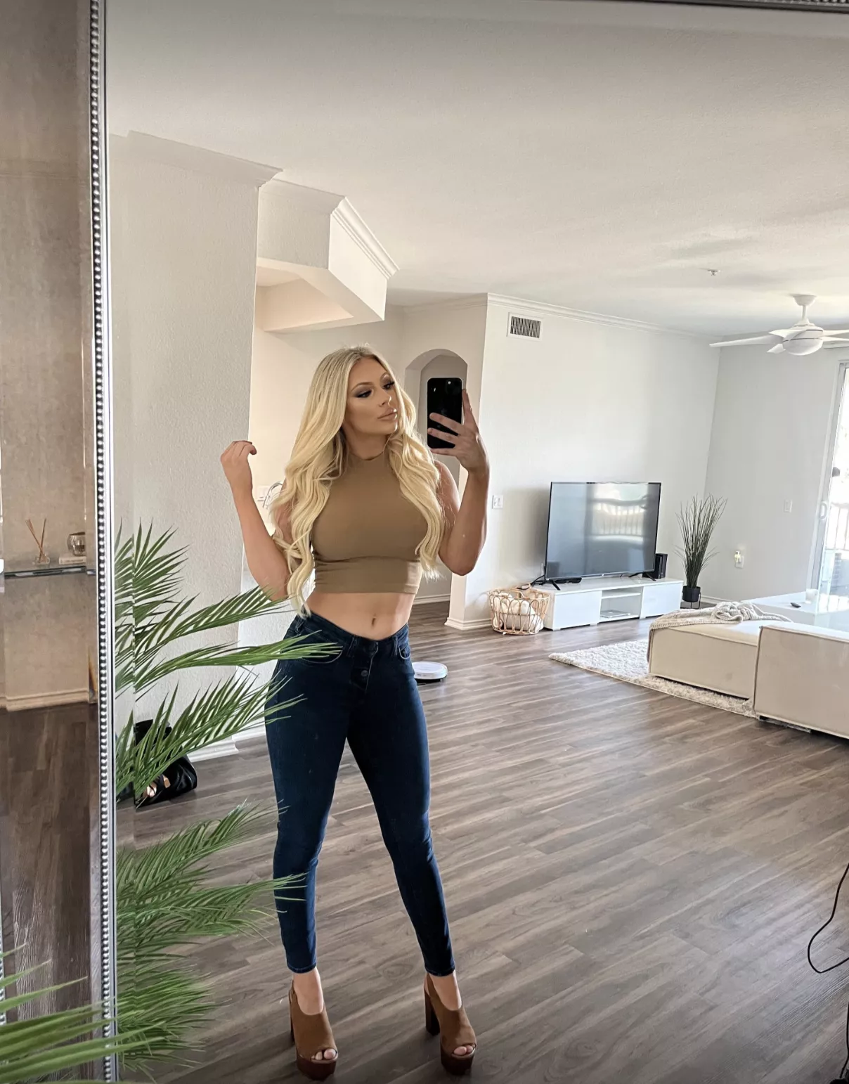 Mirror, mirror on the wall, who's the hottest of them all posted by kaeleerene