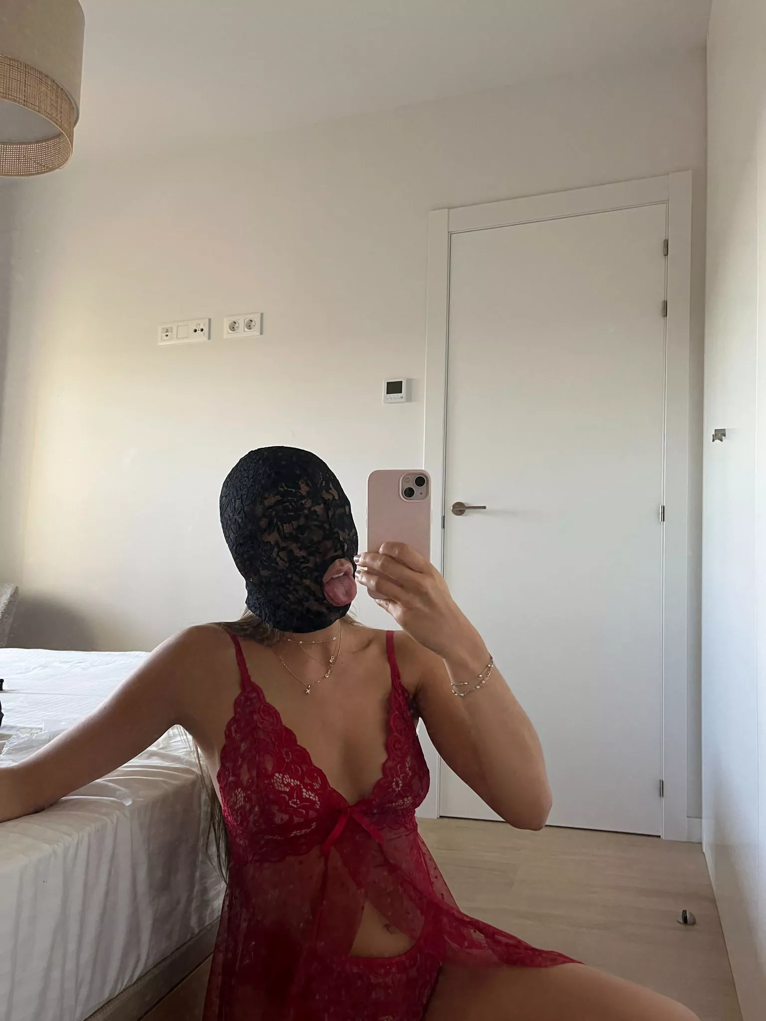 Only one hole with this mask... guess for what? 😈 posted by chemagill