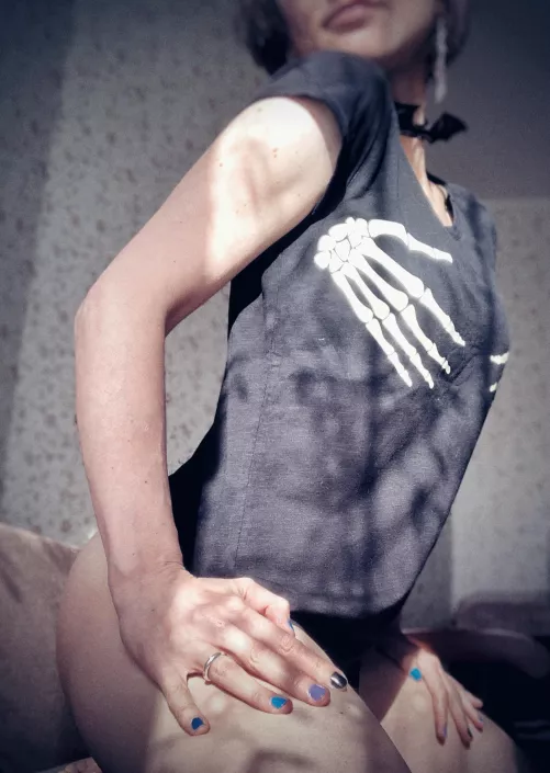 When witches go riding, and black cats are seen… by Nerdbird_OF