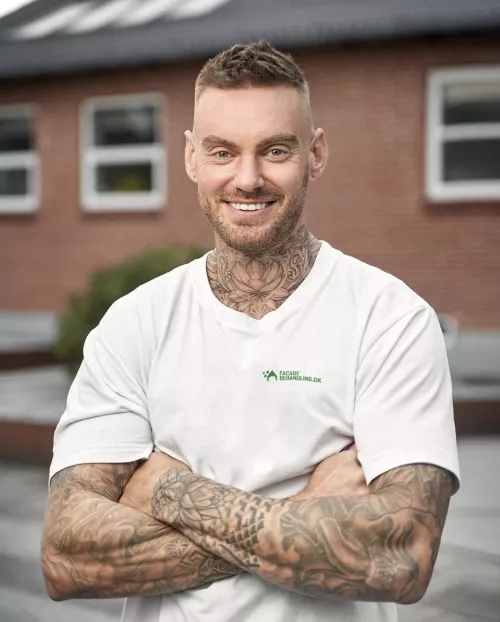 Year 2023 as a handyman, and I don't see anyone saying negative comments anymore, even if you have many tattoos. Are you experiencing it? by PaintingNo9153