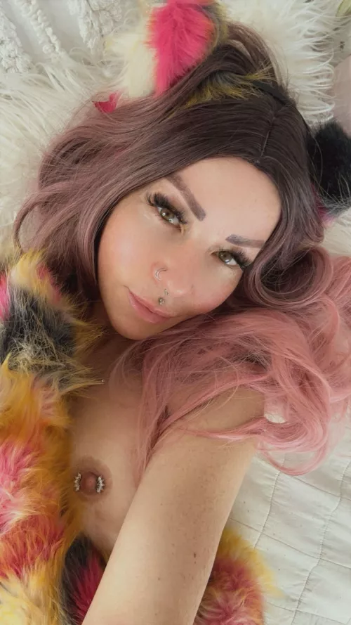 41yo Milf, but I’ll never be too old to play dress up by heylilkitty