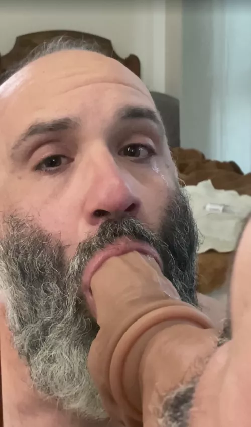 ...and yet, I'm still hungry... by tucotorresx