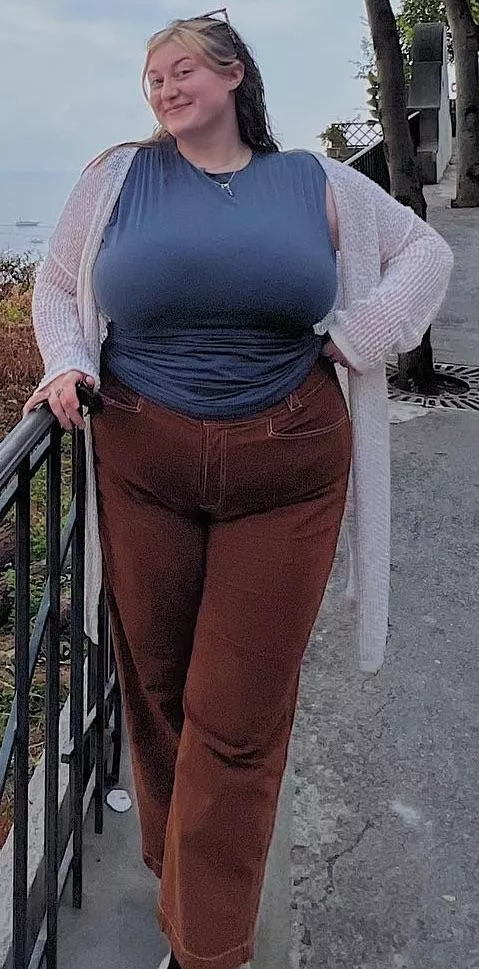 Bazongas posted by TheBookOfBoobaFett