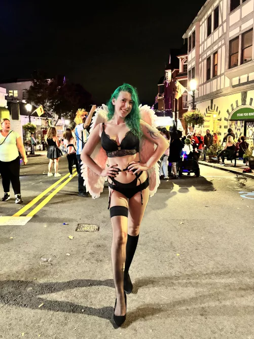 Classy Victoria's Secret Angel by sirenskiss3